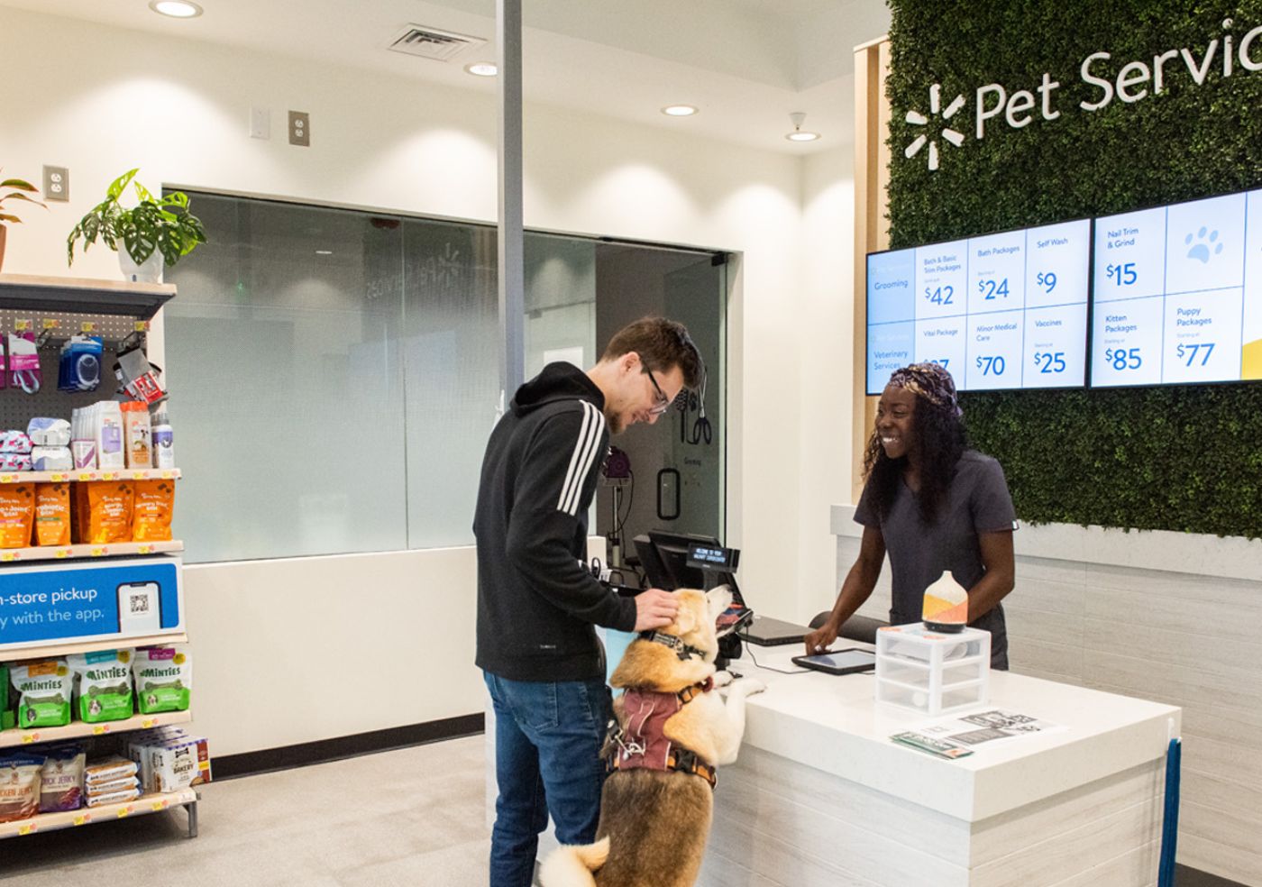 Arizona Walmarts Offering New Veterinary, Grooming Services for Pets